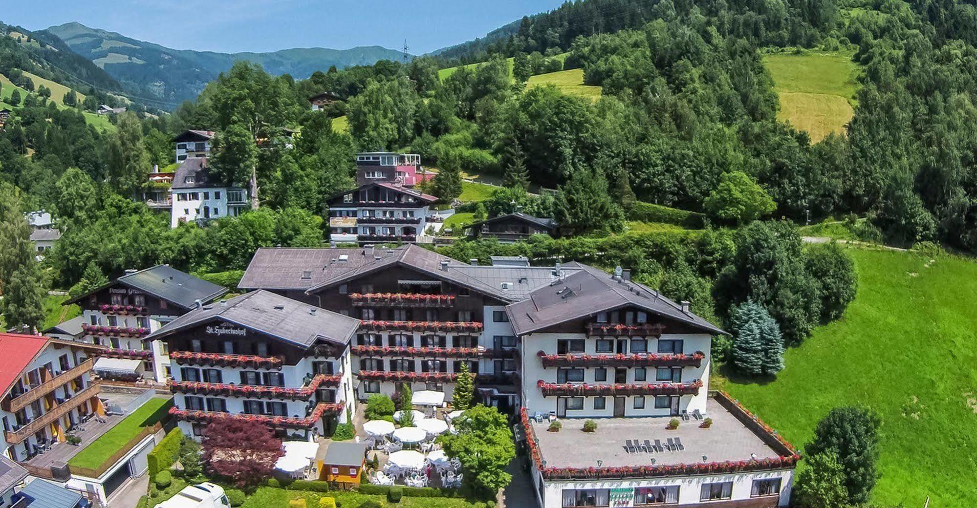 Hotel St. Hubertushof Zell am See Esterno foto